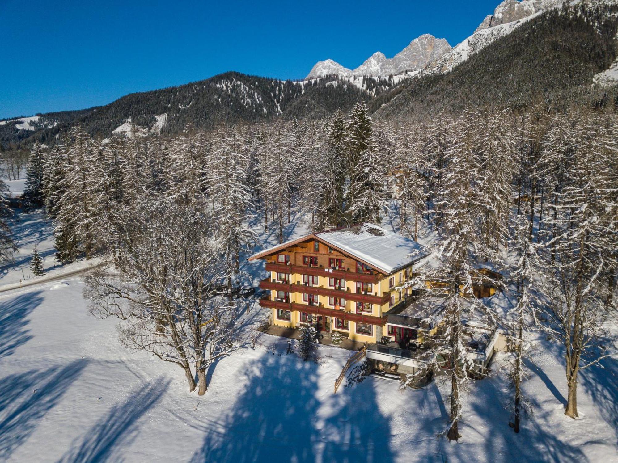 Hotel Roesslhof Ramsau am Dachstein Extérieur photo
