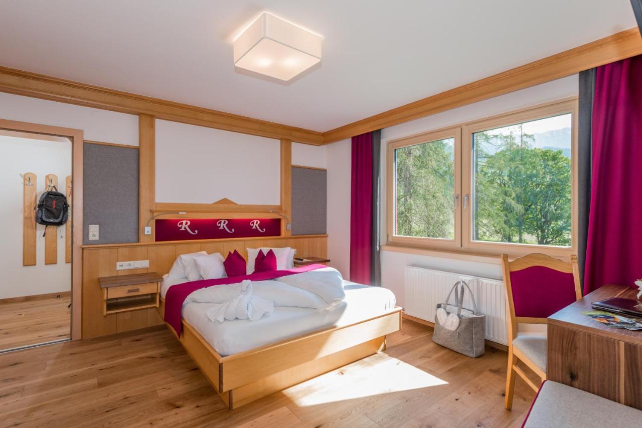 Hotel Roesslhof Ramsau am Dachstein Extérieur photo